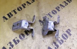 Петля двери TOYOTA COROLLA 150 2006-2013 6876020121