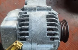 Генератор Suzuki Swift 2006-2009 3140063J00 ZC11 М13А