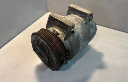 Компрессор кондиционера Volvo S60 8684287 B5244S