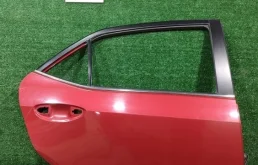 Дверь Toyota Corolla 2013 6700302410 180 1ZRFE, задняя правая
