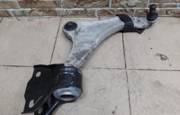 Рычаг передний правый нижний (LR024472) для Land Rover Range Rover Evoque L538 2011-2015