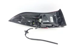 Фонарь правый для Toyota Corolla 2012 года на фотографиях