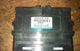 Блок управления АКПП Mitsubishi Pajero 2002 MR528637 V75W 6G74