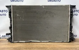 Радиатор охлаждения ДВС Audi A8 4H0121251B D4 4.0 CTG