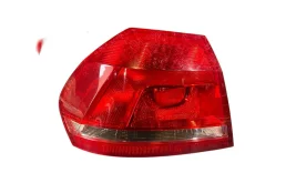 Фонарь Volkswagen Passat 2013 A32