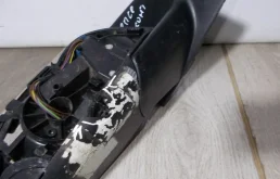 Компрессор кондиционера для Renault Fluence 2011 года на фотографиях