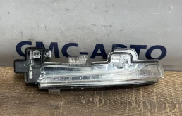 Повторитель поворота в зеркало Volvo V40 Cross Country 2014 31402415 V40 2.0, левый