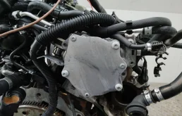 вакуумный насос Audi A4 B8/8K  2010 CDHA