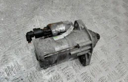 стартер Volkswagen Touran  2010