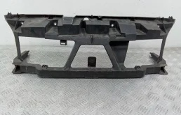 передняя панель (телевизор) Renault Scenic 2  2004