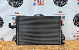 Радиатор основной VW Touran 2010 1K0121251DD CAYC