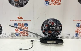 Ручка двери передняя правая VW Scirocco 2011 1K8837885K 3 CAXA