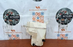 Бачок стеклоомывателя Volvo XC70 2013 30784233 B6304T4