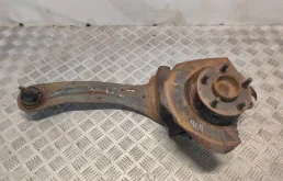Кулак задний правый Ford Focus II
