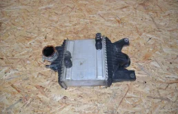 Теплообменник Land Rover Range Rover Sport 2013+ LR062405 3.0