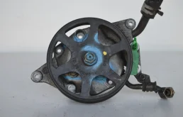Насос ГУР MAZDA MPV 1999-2006 LC6232600F LW 3.0L