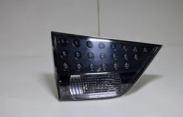 Фонарь MITSUBISHI OUTLANDER 2005+ 8331A005 CW, левый