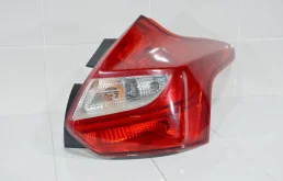 Фонарь FORD FOCUS 2011-2015 1708831 3, правый
