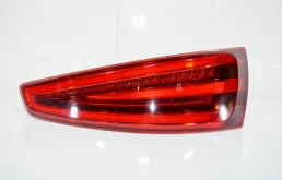 Фонарь AUDI Q3 2012+ 8U0945094A 8U, правый