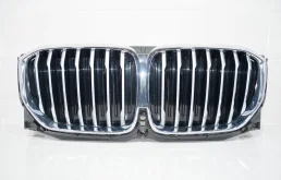 Решетка бампера центральная BMW X5 2018+ 51749465525 G05