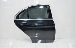 Дверь MERCEDES-BENZ C-Class 2014-2018 A2057300205 W205, задняя правая