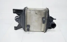 Интеркулер LAND ROVER 2016+ LR062405 L405
