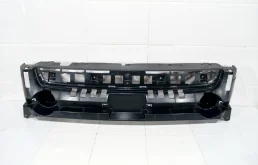 Кронштейн решетки радиатора FORD KUGA 2012+ CJ5Z8A284B CBS