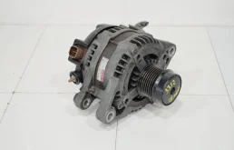 Генератор TOYOTA SIENNA 2003-2009 270600P240 2