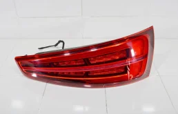 Фонарь AUDI Q3 2015+ 8U0945094M 8U, правый