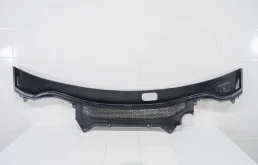 Жабо решетка LAND ROVER RANGE ROVER 2012+ LR038075 L405