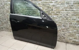 Дверь передняя правая для Mercedes-Benz E class на фотографиях