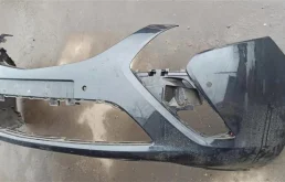 Бампер для Opel Zafira 2012 года на фотографиях