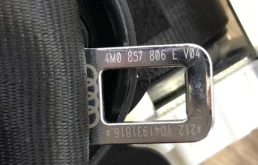 Ремень безопасности задний правый для Audi Q7 на фотографиях