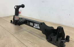 Фаркоп для Volkswagen Touareg 2024 года на фотографиях