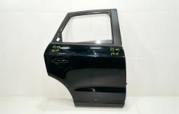 Дверь AUDI Q3 2014 8U0833052 8U 2.0L (CCZC), задняя правая