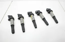 Катушка зажигания BMW X5 1999-2007 12131712219 E53 3.0