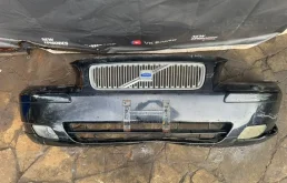 Бампер передний Volvo V70 9484239