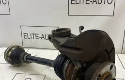 Кулак привод Audi A1 2012 6R0407762B 8X, передний правый