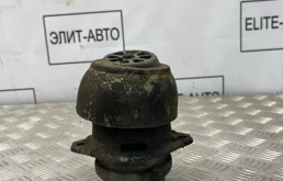 Подушка двигателя VW Touareg 2009 7L8199131 3.0D, правая