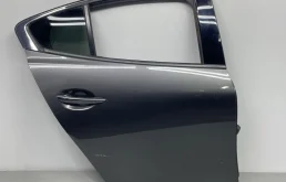 Дверь Mazda 3 BP
