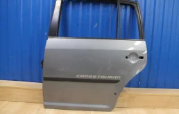 Дверь задняя левая для Volkswagen Touran 2009 года на фотографиях