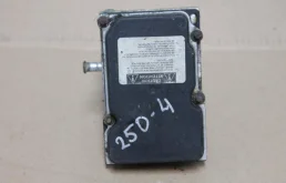 Блок ABS для Toyota Avensis на фотографиях