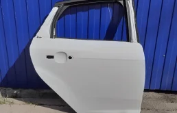 Дверь Ford Focus 3 2011 Хэтчбек