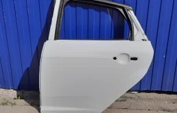 Дверь Ford Focus 3 2011 Хэтчбек