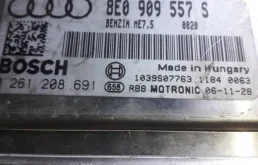 Блок управления двигателем Audi A4 III 8E0909557S 8EC ALT