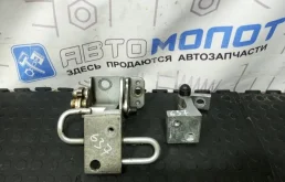 Петли дверные Audi Q7 I 4L0833411A 4LB