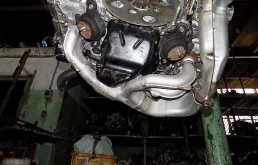 Двигатель для Subaru Legacy 2005 года на фотографиях