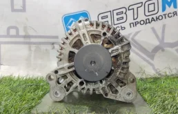 Генератор Volkswagen Golf Jetta Touran 03C903023G BLG