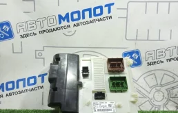 Блок предохранителей Volvo XC60 31343677 B4204T7
