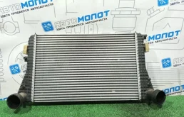 Интеркулер Audi A3 1K0145803T 8PA CDA